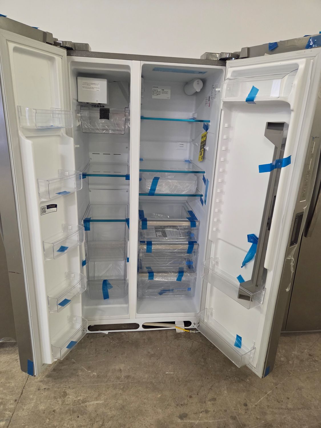 1528-4435 GRSN2620AF Frigidaire Gallery® 36" 25.9 Cu. Ft. Smudge-Proof® Stainless Steel Side-by-Side Refrigerator