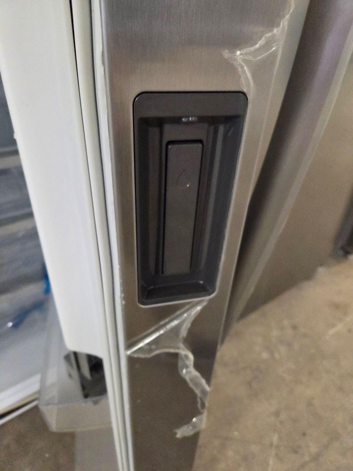 1528-4435 GRSN2620AF Frigidaire Gallery® 36" 25.9 Cu. Ft. Smudge-Proof® Stainless Steel Side-by-Side Refrigerator