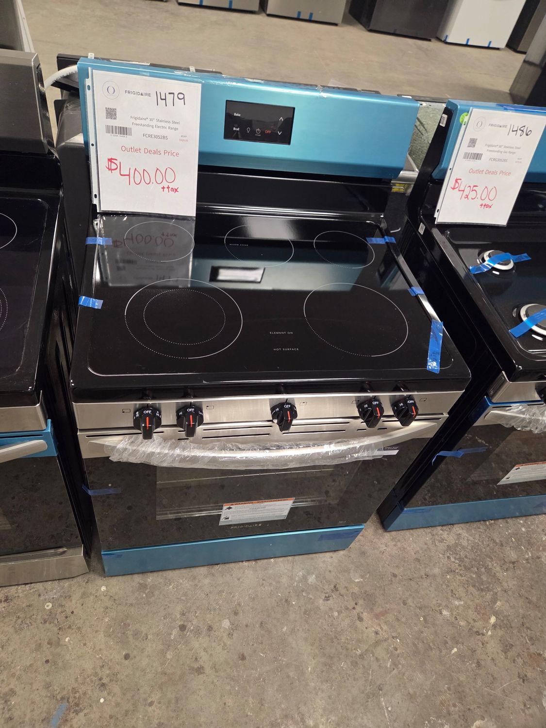 1479-0566 FCRE3052BS Frigidaire® 30" Stainless Steel Freestanding Electric Range