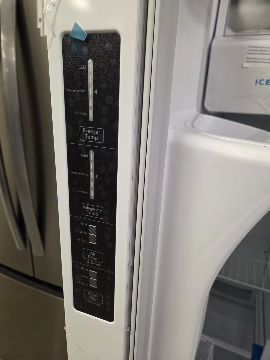 1518-2468 FRSS2623AW Frigidaire® 36 in. 25.6 Cu. Ft. White Side-by-Side Refrigerator