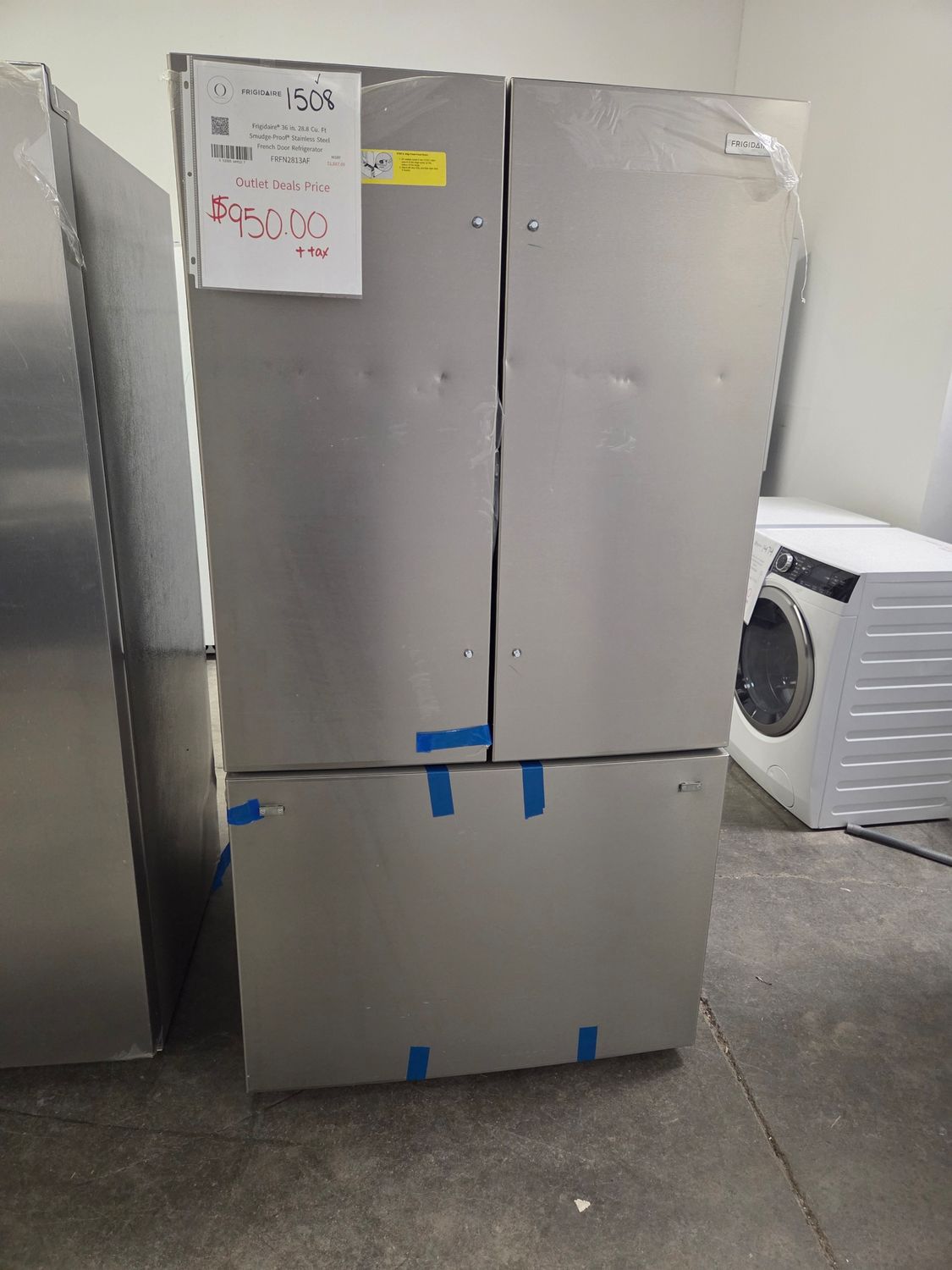 1508-6498 FRFN2813AF Frigidaire® 36 in. 28.8 Cu. Ft Smudge-Proof® Stainless Steel French Door Refrigerator