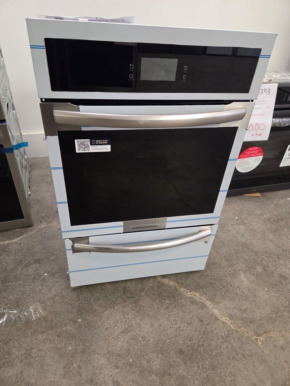 1574 9F51050835-GCWG2438AF Frigidaire Gallery® 24'' Smudge-Proof® Stainless Steel Single Gas Wall Oven