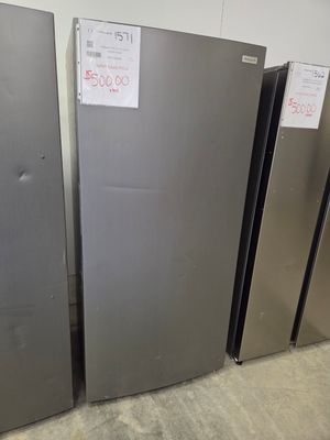 1571 BB53213389- FRUF2020AN Frigidaire® 20.0 Cu. Ft. Carbon Upright Freezer