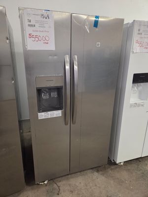 1568 4A60408401-FRSS2623AS Frigidaire® 36" 25.6 Cu. Ft. Stainless Steel Side-by-Side Refrigerator