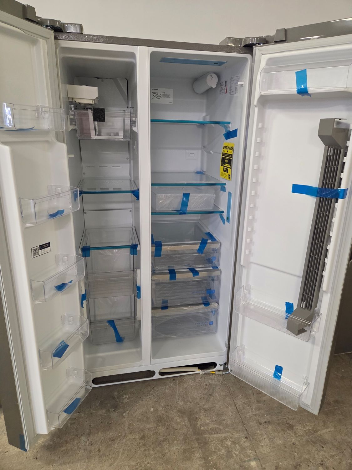 1582 4A53001949-GRSN2620AF Frigidaire Gallery® 36" 25.9 Cu. Ft. Smudge-Proof® Stainless Steel Side-by-Side Refrigerator