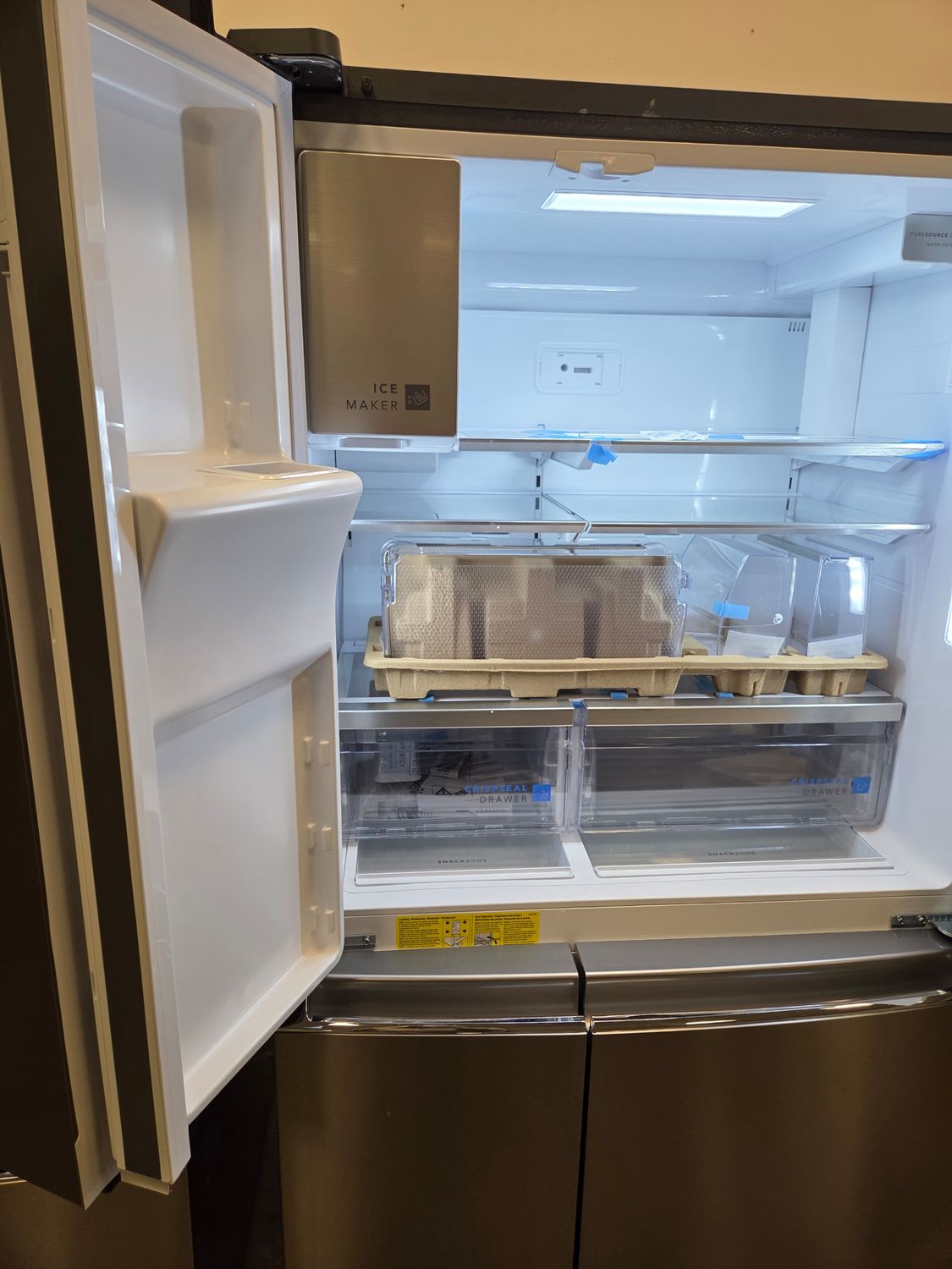1581 1K52780199-GRQC2255BF Frigidaire Gallery® 36 in. 21.5 Cu. Ft. Smudge-Proof® Stainless Steel Counter Depth French Door Refrigerator