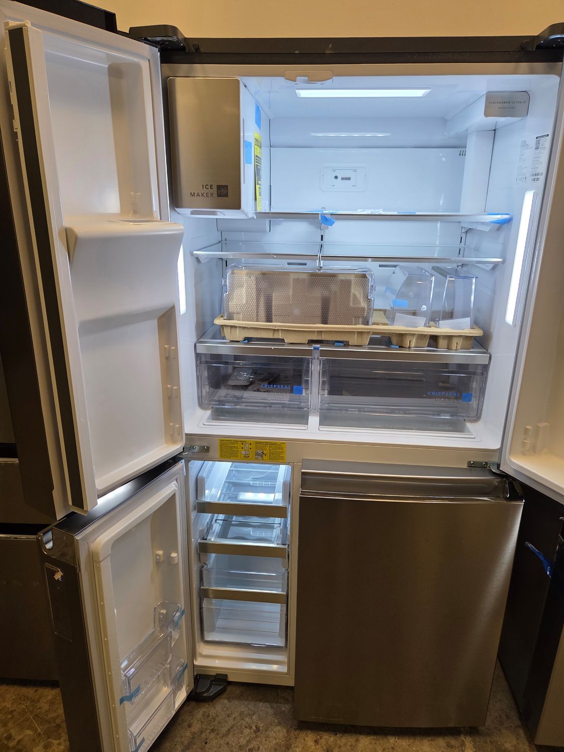 1581 1K52780199-GRQC2255BF Frigidaire Gallery® 36 in. 21.5 Cu. Ft. Smudge-Proof® Stainless Steel Counter Depth French Door Refrigerator