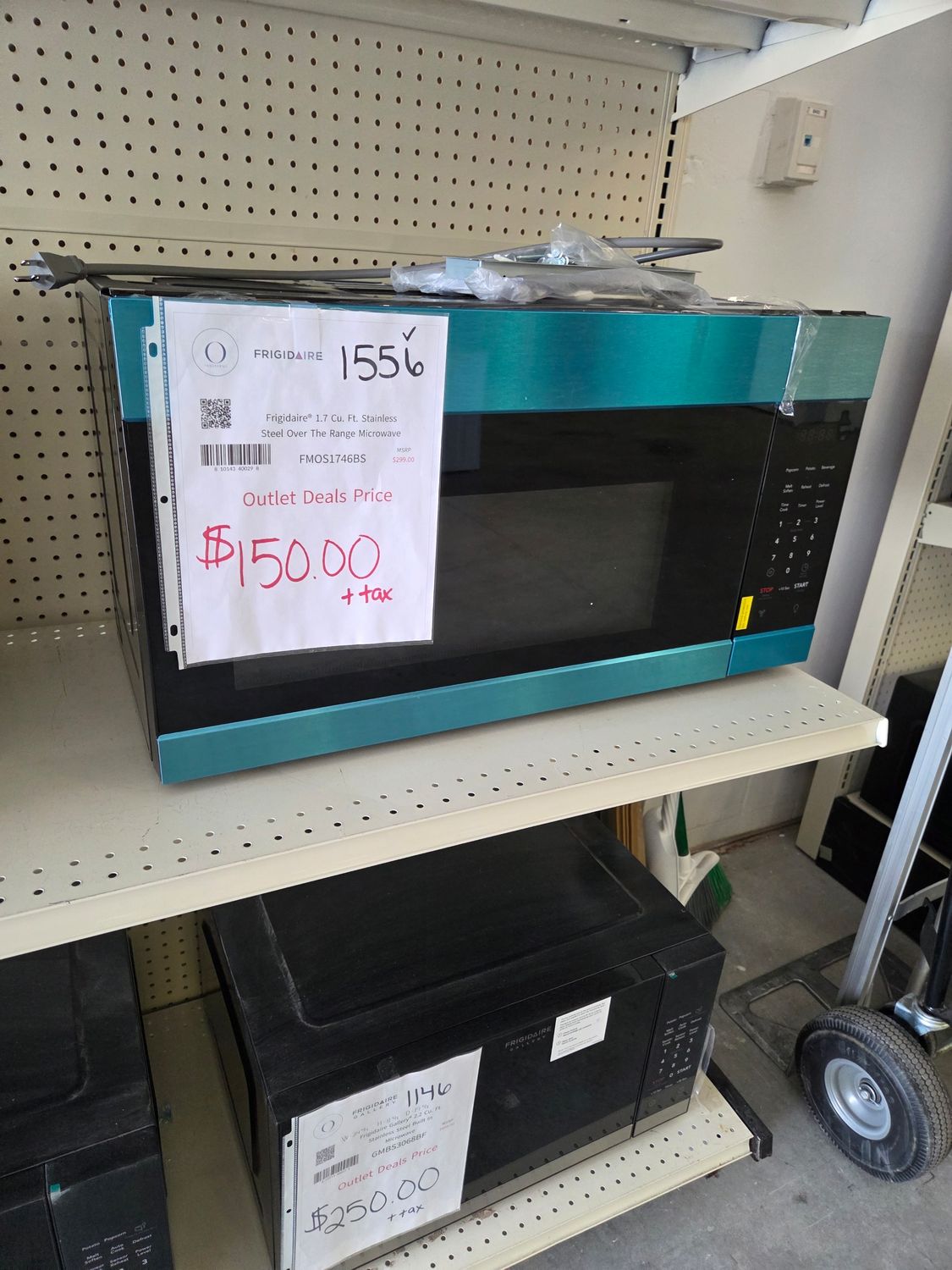 1556 KG53103810-FMOS1746BS Frigidaire® 1.7 Cu. Ft. Stainless Steel Over The Range Microwave