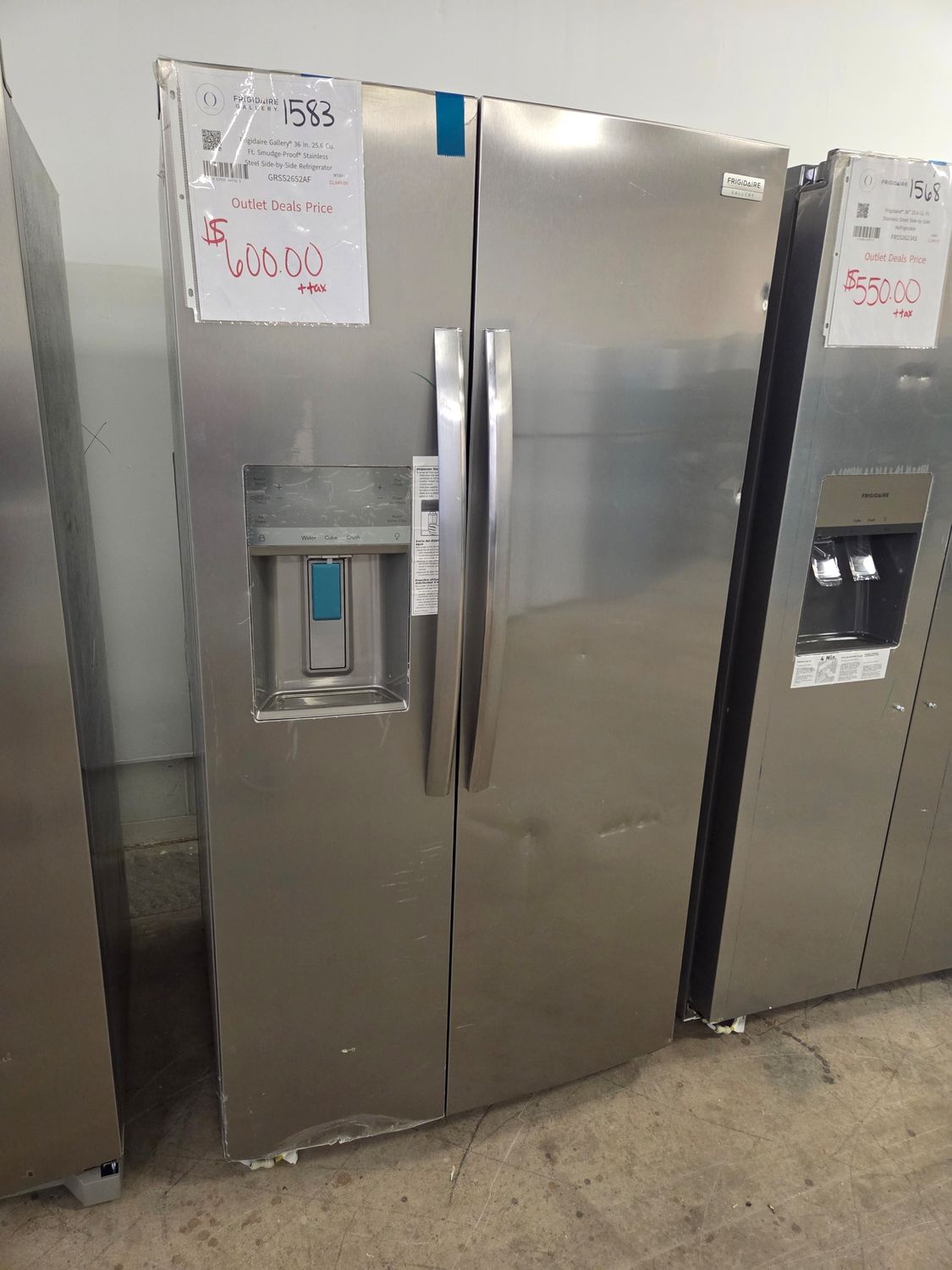 1583 4A51404954-GRSS2652AF Frigidaire Gallery® 36 in. 25.6 Cu. Ft. Smudge-Proof® Stainless Steel Side-by-Side Refrigerator