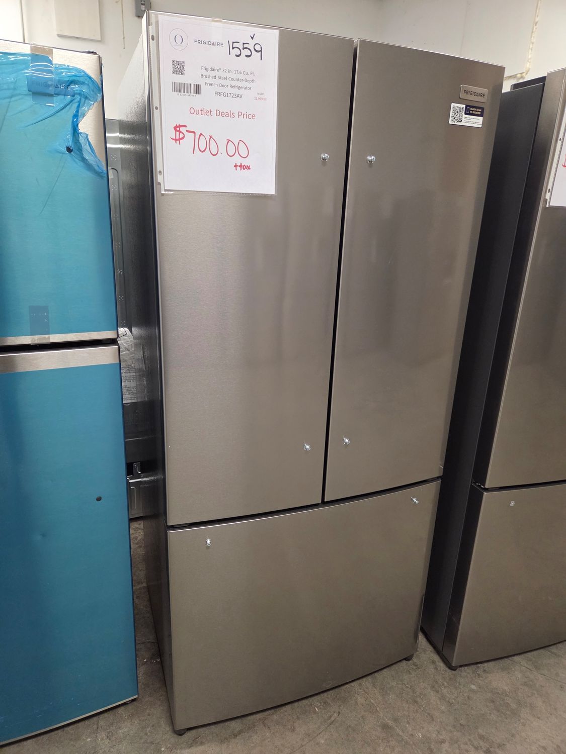 1559 1K52875622-FRFG1723AV Frigidaire® 32 in. 17.6 Cu. Ft. Brushed Steel Counter-Depth French Door Refrigerator