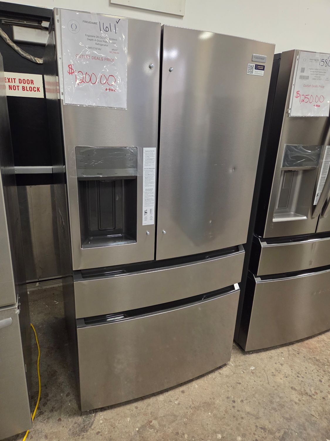 1611 FRMS274TAV Frigidaire 26 Cu. Ft. Standard-Depth 4-Door French Door Refrigerator 1K53076541