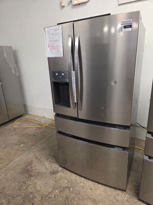 1611 FRMS274TAV Frigidaire 26 Cu. Ft. Standard-Depth 4-Door French Door Refrigerator 1K53076541