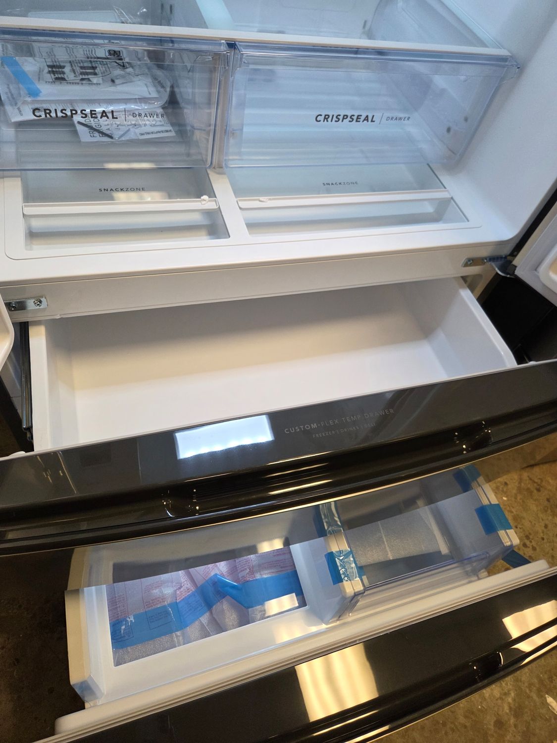 1611 FRMS274TAV Frigidaire 26 Cu. Ft. Standard-Depth 4-Door French Door Refrigerator 1K53076541