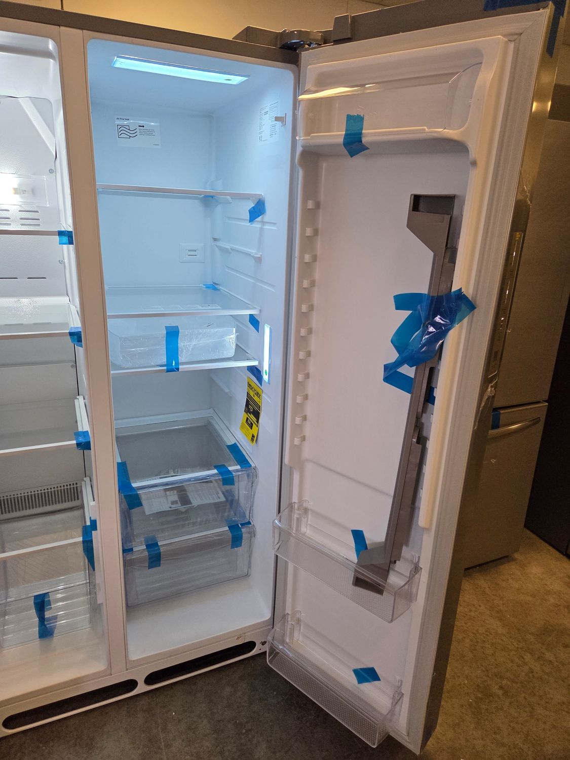 1615 FRSN2610AF Frigidaire® 36" 26.4 Cu. Ft. Smudge-Proof® Stainless Steel Side-by-Side Refrigerator 4A60604127