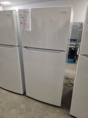 1603 FFTR1835VW Frigidaire® 30 in. 18.3 Cu. Ft. White Top Freezer Refrigerator BA60506061