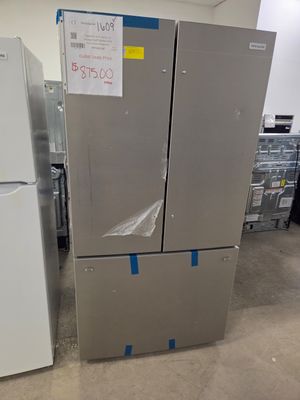 1609 FRFN2813AF Frigidaire® 36 in. 28.8 Cu. Ft Smudge-Proof® Stainless Steel French Door Refrigerator 4A60406245
