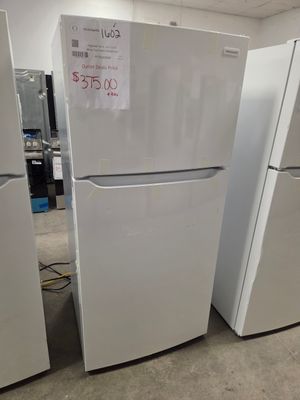 1602  FFTR1835VW  Frigidaire® 30 in. 18.3 Cu. Ft. White Top Freezer Refrigerator BA60504068