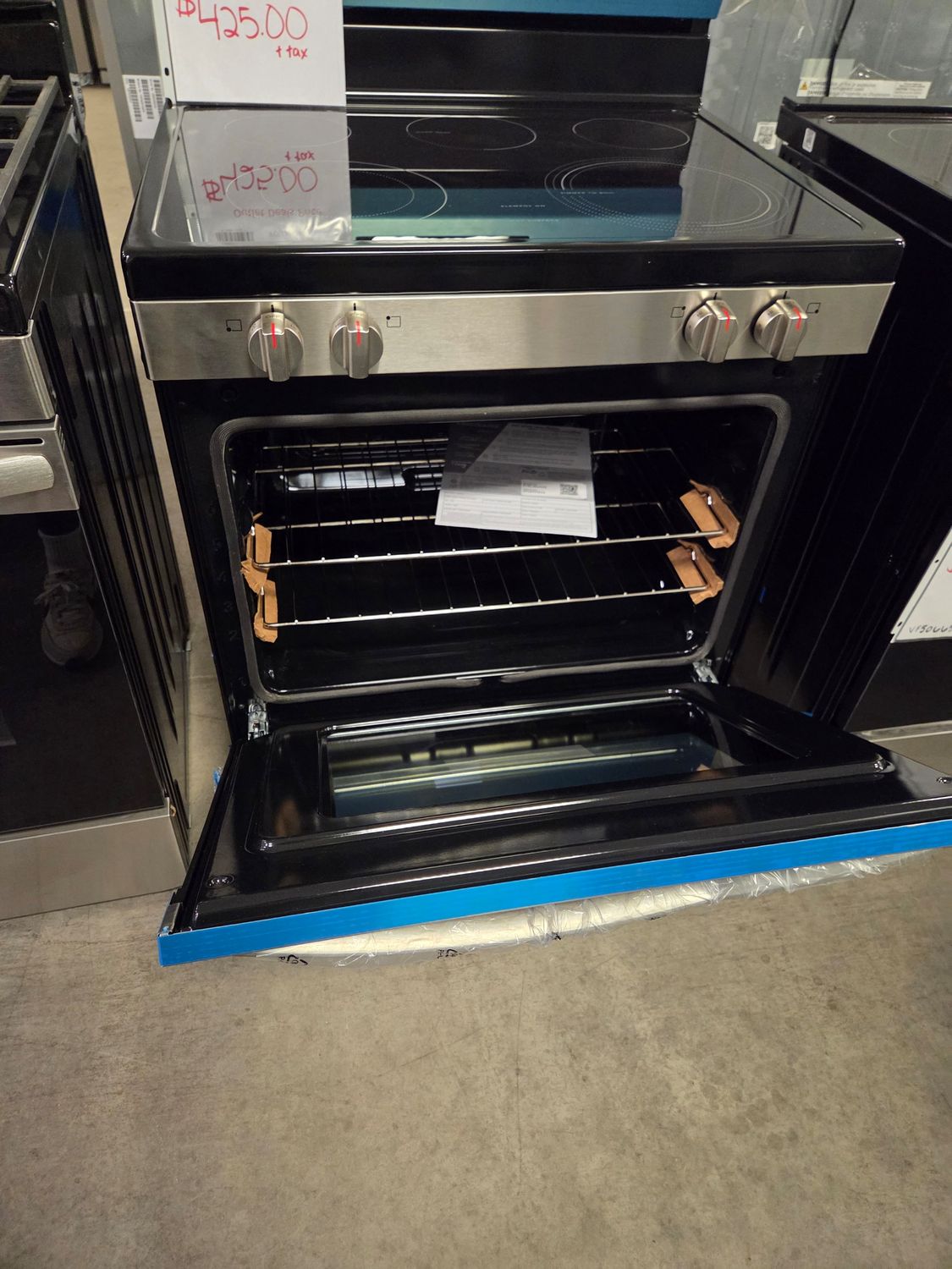 1592 FCRE3062AS Frigidaire® 30" Stainless Steel Freestanding Electric Range VF60959253