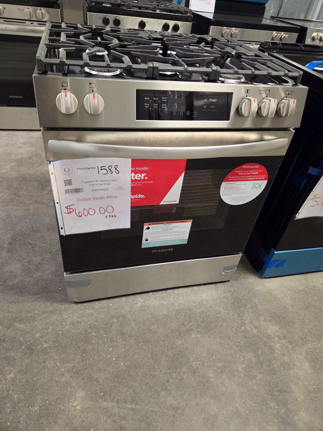 1588 FCFG3062AS Frigidaire® 30" Stainless Steel Slide In Gas Range VF31223608