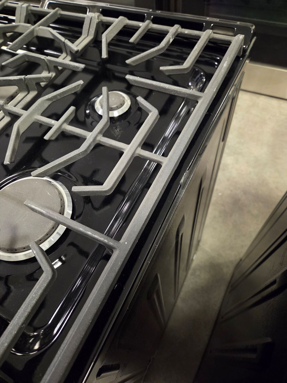 1588 FCFG3062AS Frigidaire® 30" Stainless Steel Slide In Gas Range VF31223608