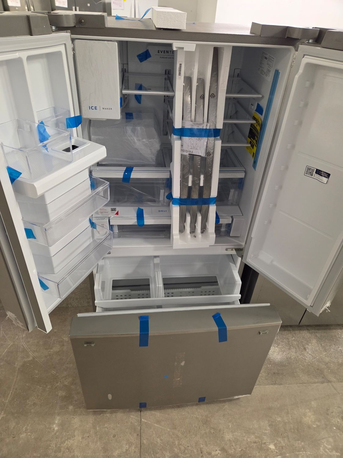 1606 FRFC2323AS Frigidaire® 36 in. 22.6 Cu. Ft. Stainless Steel Counter Depth French Door Refrigerator 4A53803348