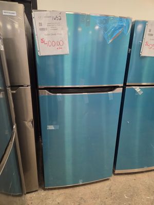 1652 Frigidaire® 30" 20.0 Cu. Ft. Stainless Steel Top Freezer Refrigerator FFTR2045VS-BA60500478