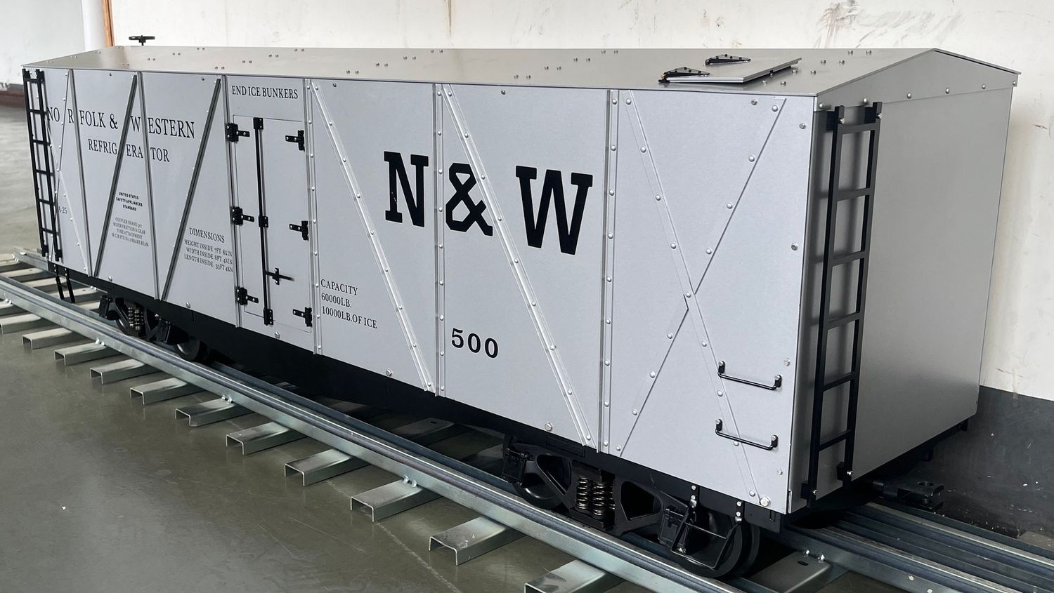 mam USA line Kühlwagen Spitzdach