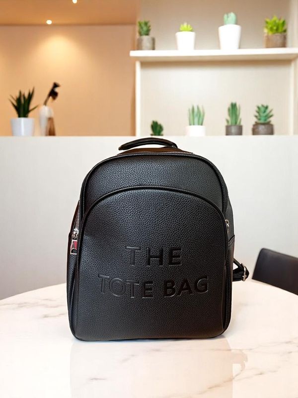 MOCHILA TOTE BAG NEGRA