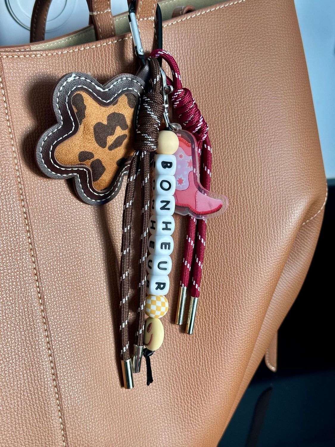 Grigris de sac et porte-clefs