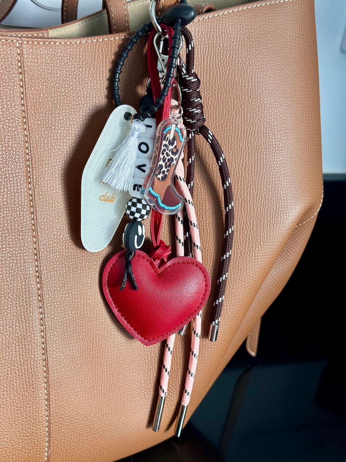 Grigris de sac et porte-clefs