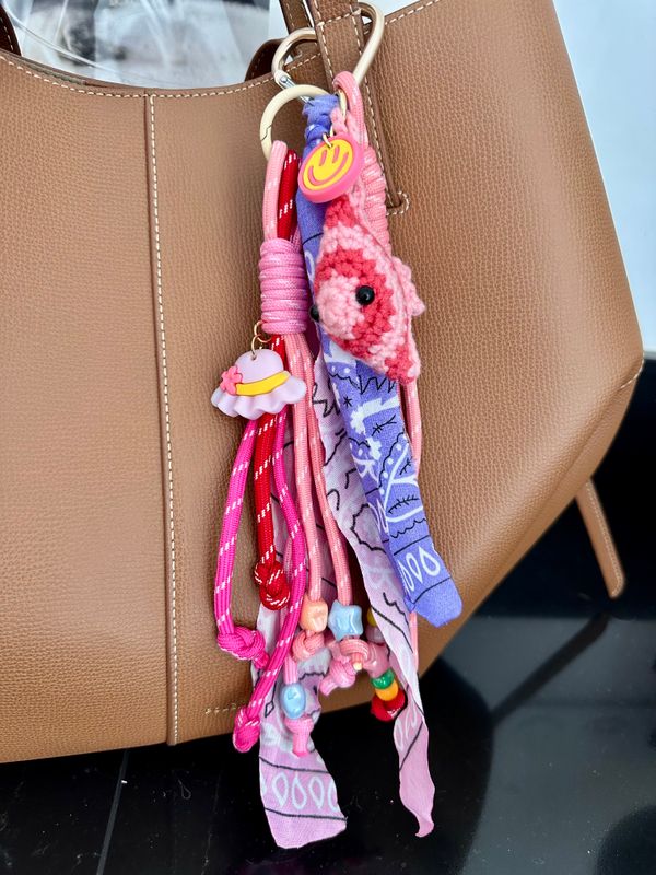 Grigris de sac et porte-clefs