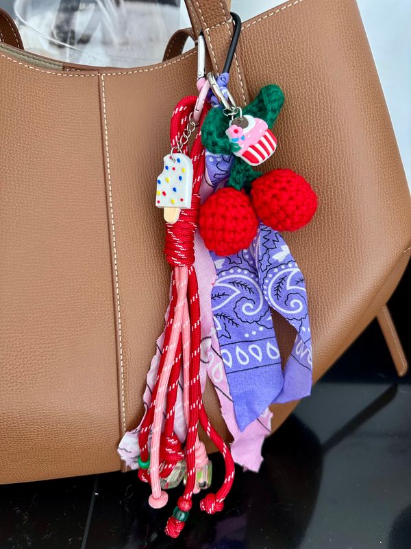 Grigris de sac et porte-clefs