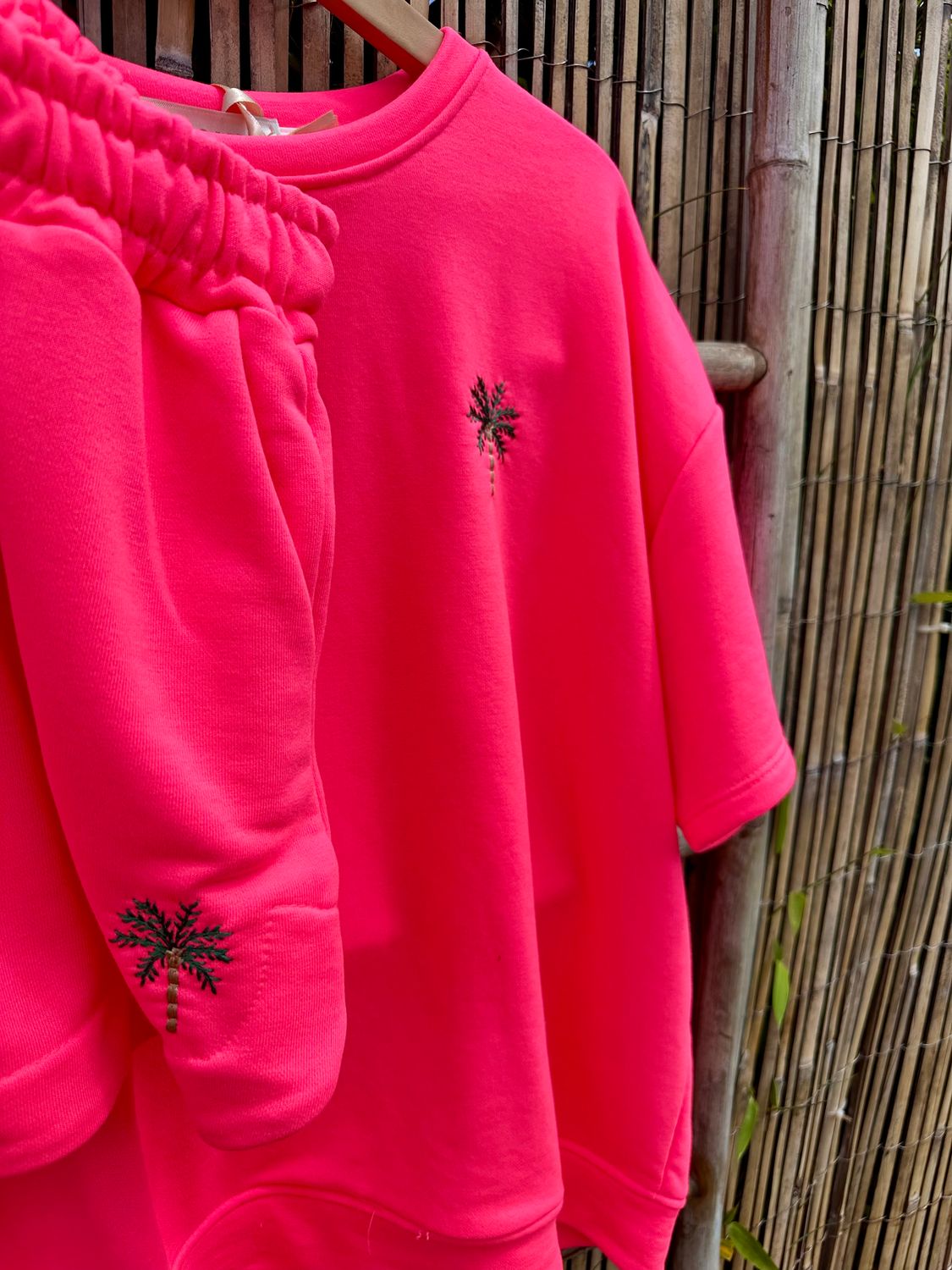 Ensemble Ambre rose corail fluo
