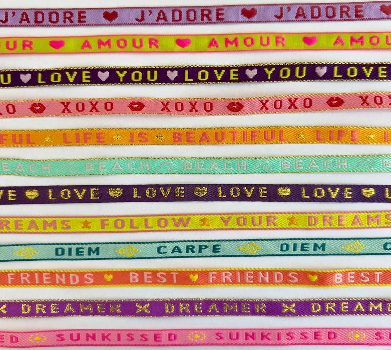 Bracelet message