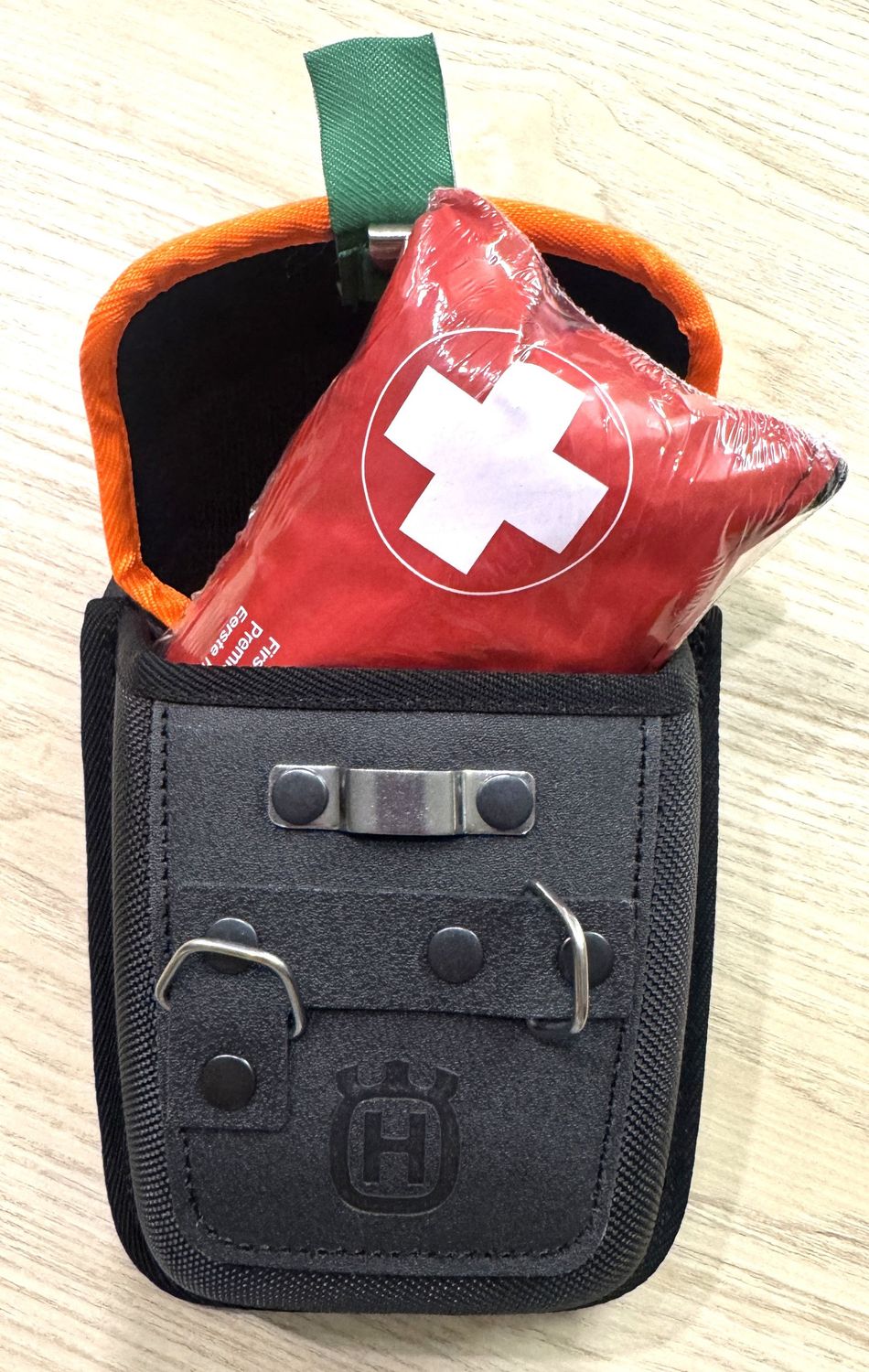 Husqvarna Universaltasche + Waldarbeiter-Verbandtasche
