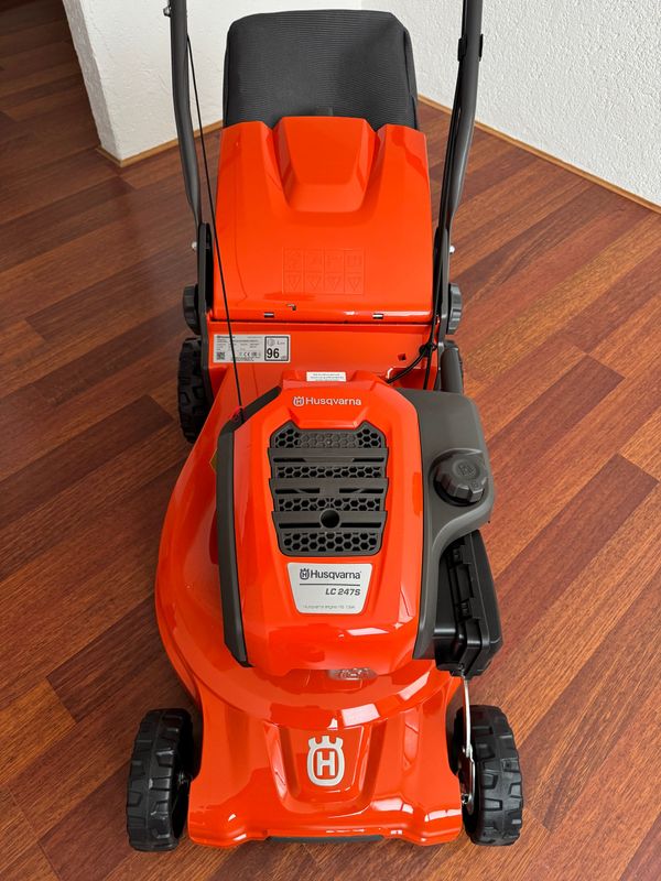 Husqvarna Rasenmäher LC247S