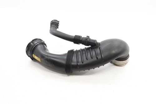 2020 - 2023 MERCEDES E350 W213 NTAKE MANIFOLD CLEAN AIR HOSE OEM A2640900300