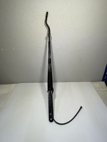 1996-2014 EXPRESS VAN SAVANA DRIVER SIDE WINDSHIELD WIPER ARM NEW GM #  84447096