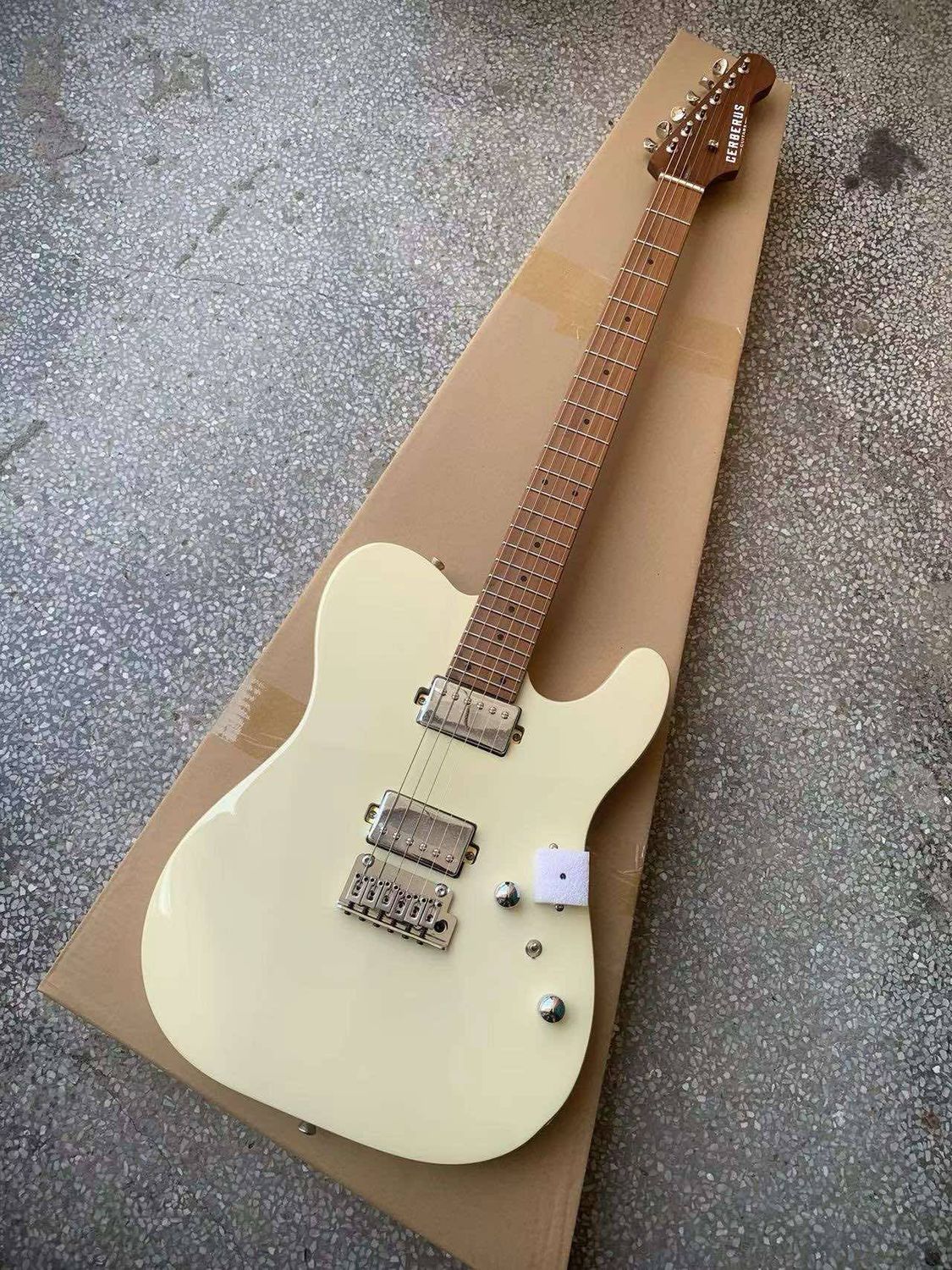 Hermes 6VT Guitar