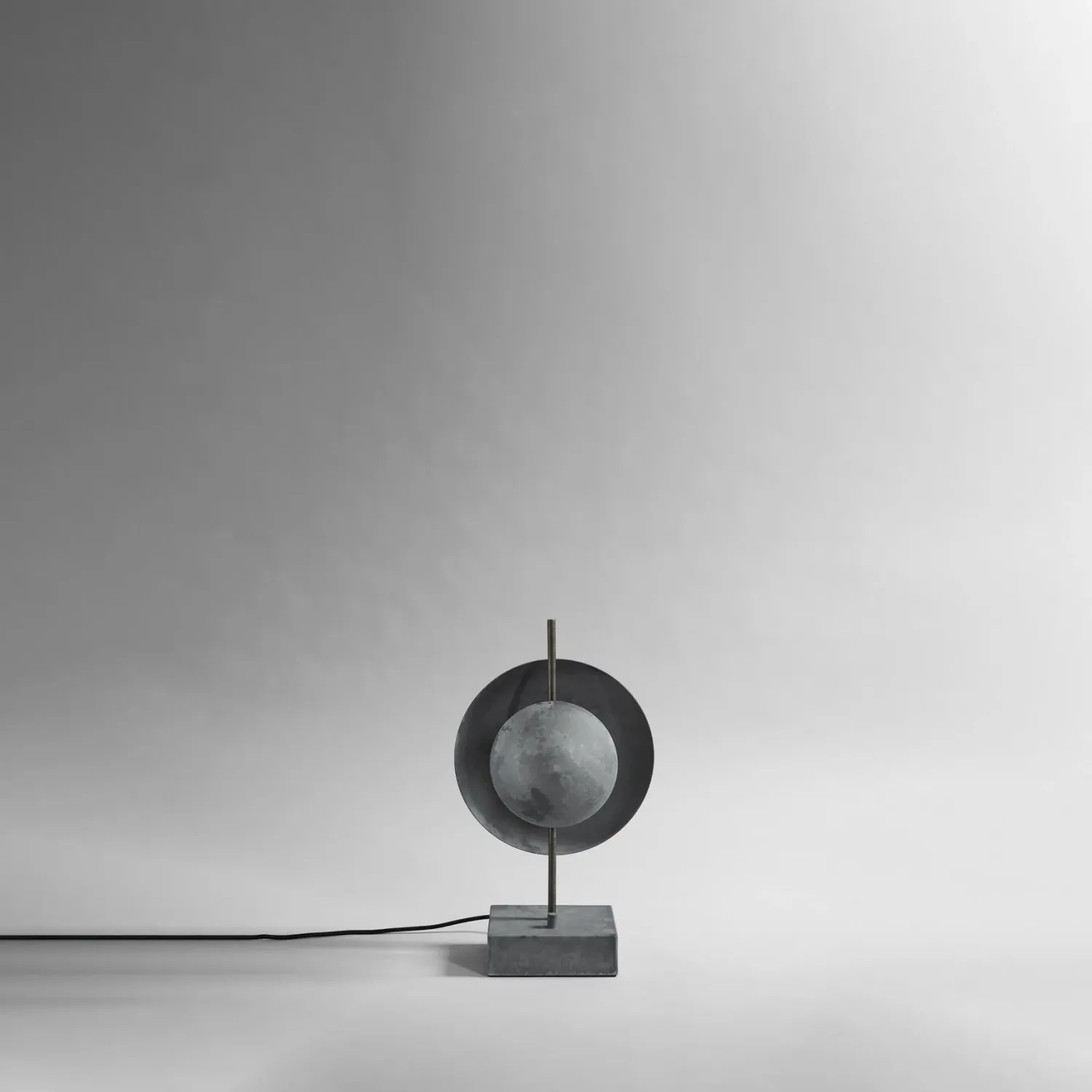Dusk Tischlampe - Oxidiert