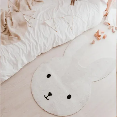 Waschbarer Kinderteppich Hase