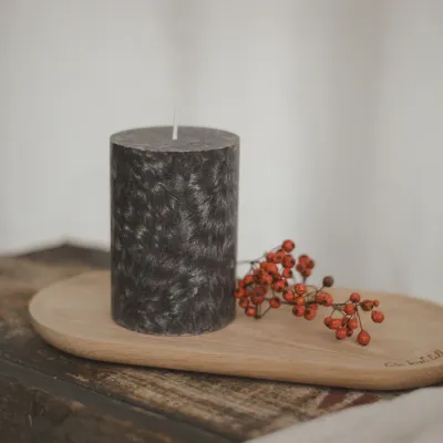 Blockkerze Olive 70x100 schwarz Blockkerze Olive 70x100 schwarz