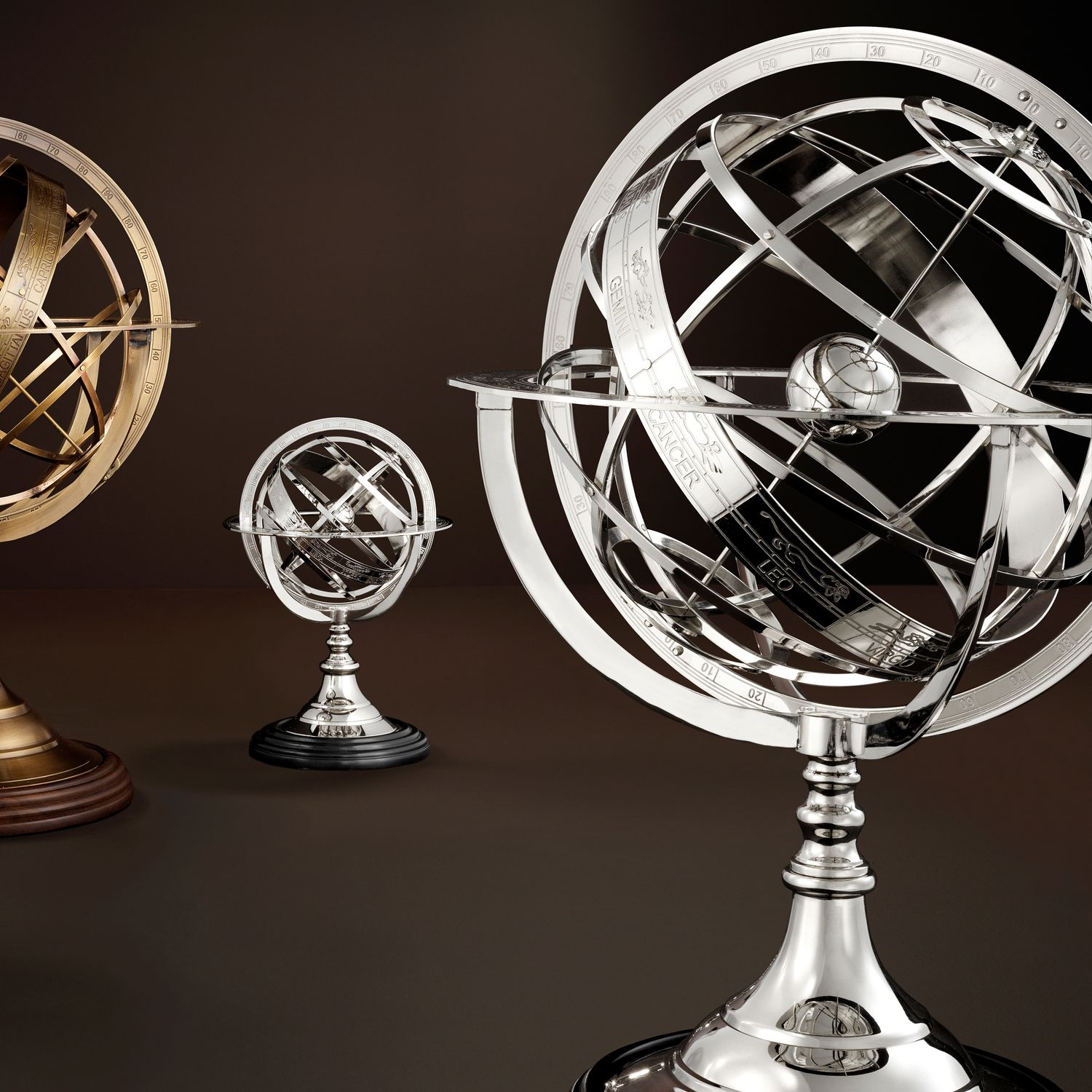 Globe S nickel finish