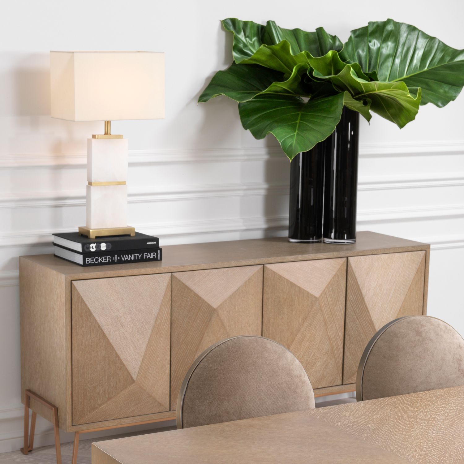 Table Lamp Robbins matte brass finish alabaster