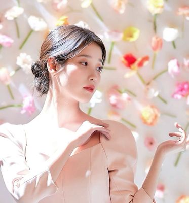 IU