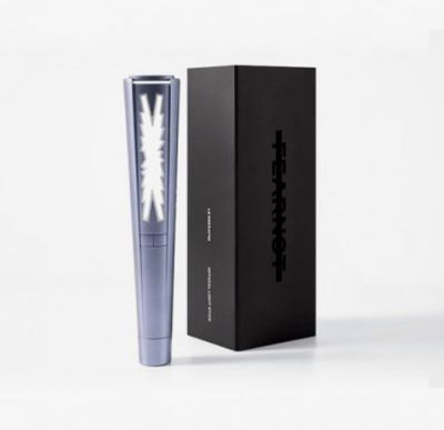 Le Sserafim - Official Lightstick Le Sserafim - Official Lightstick