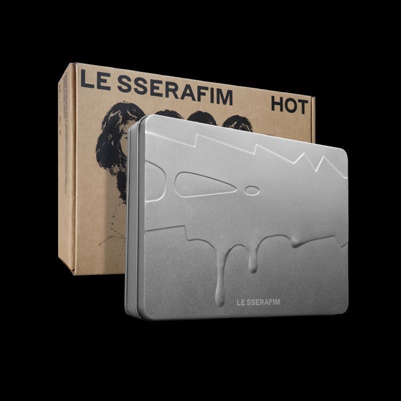 LE SSERAFIM - HOT (TIN CASE Ver.) LE SSERAFIM - HOT (TIN CASE Ver.)