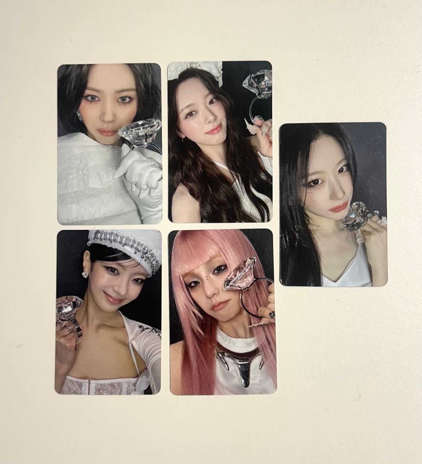 ITZY - Motto (Ring Ver.) - Applemusic POB