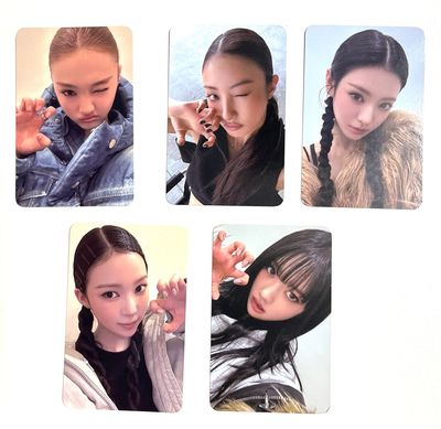 Meovv (Bite now- photobook) - Ktown4U POB Meovv (Bite now- photobook) - Ktown4U POB