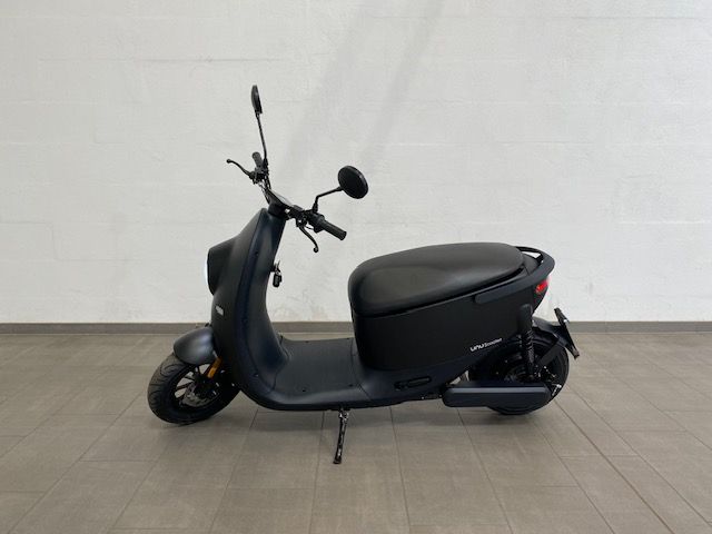 Elektro-Roller Unu Move L1E 45 km/h matt black